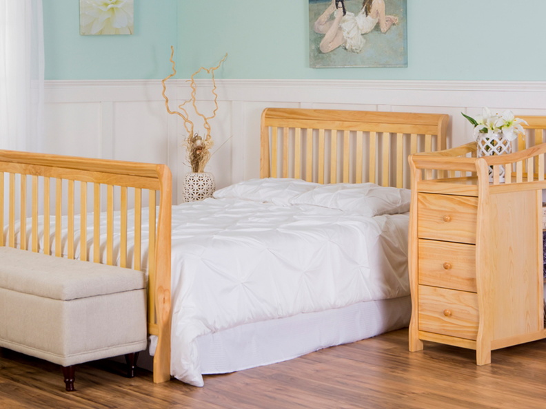 Natural Brody Full Size Bed with Footboard