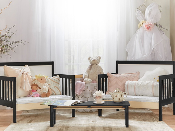 Black/White Hudson 3 in 1 Convertible Toddler Bed Roomshot 02