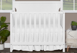 637-W Bellport 4 in 1 Convertible Mini / Portable Crib Room Scene 3