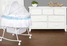 442-B Lacy Portable 2 in 1 Bassinet and Cradle Room Shot 01