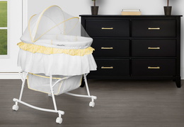 442-Y Lacy Portable 2 in 1 Bassinet and Cradle Room Shot 02