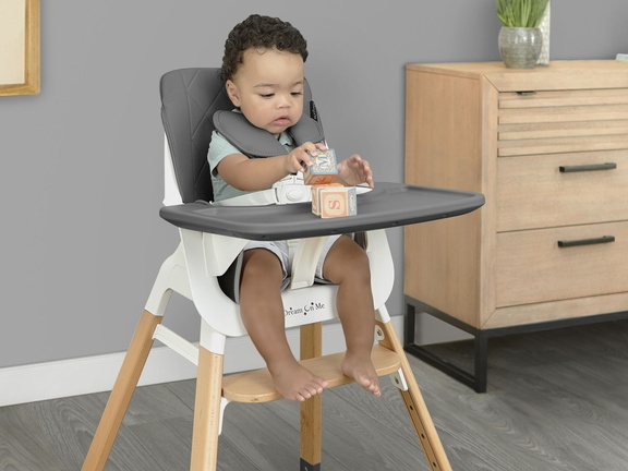 252-LG Nibble 2-in-1 wooden Highchair Room Shot 01