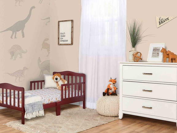 624-C Classic Toddler Bed Room Shot 03