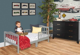 624-CG Classic Toddler Bed Room Shot 02