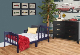 624-NVY Classic Toddler Bed Room Shot 01