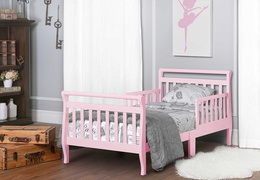 642-P Classic Sleigh Toddler Bed Room Shot (2)