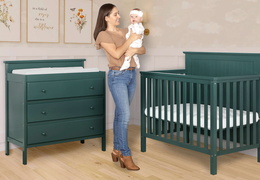 635-OLIVE Ava Convertible Mini Crib Room Shot (3)
